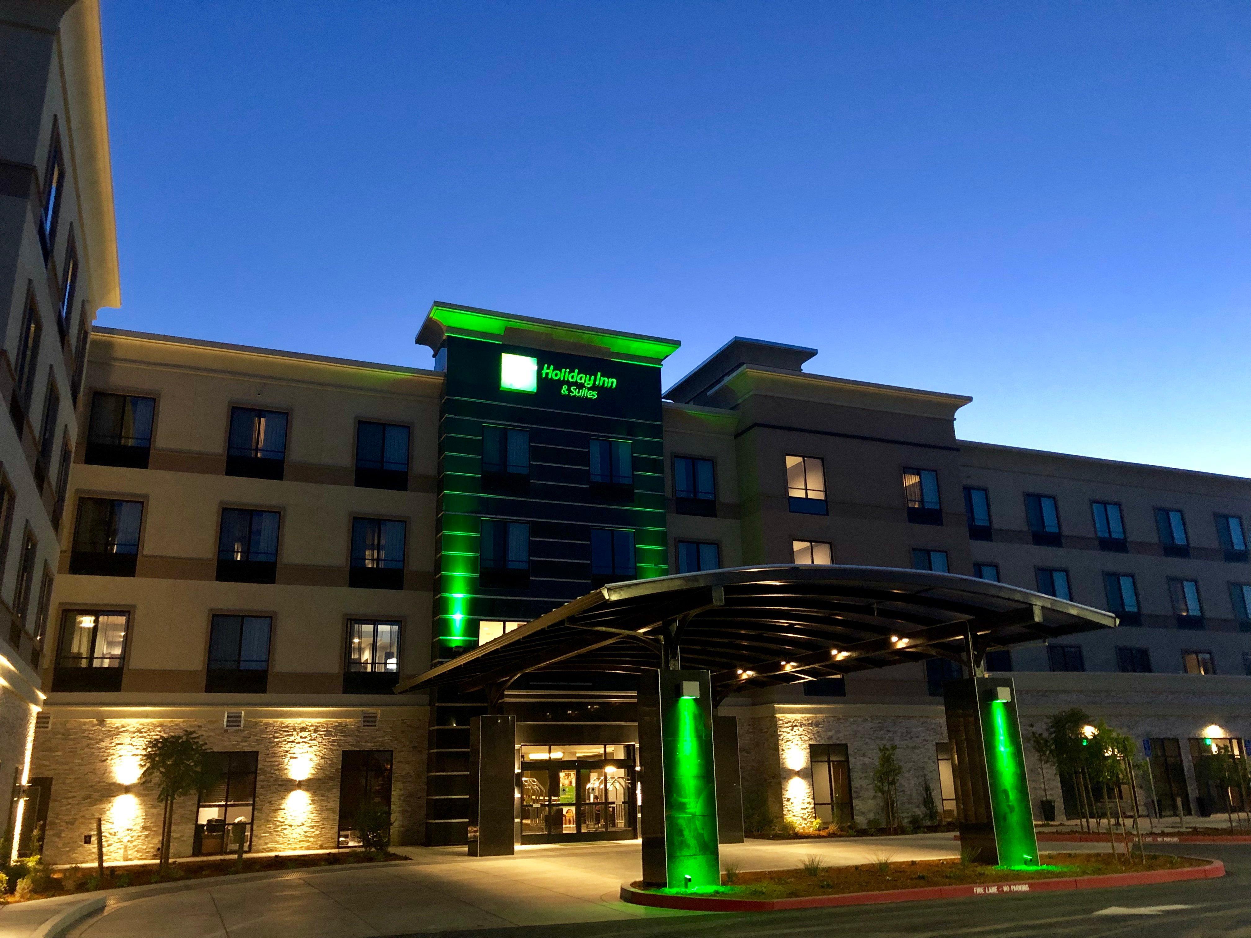 Holiday Inn Hotel & Suites Silicon Valley - Milpitas, An Ihg Hotel Exterior foto